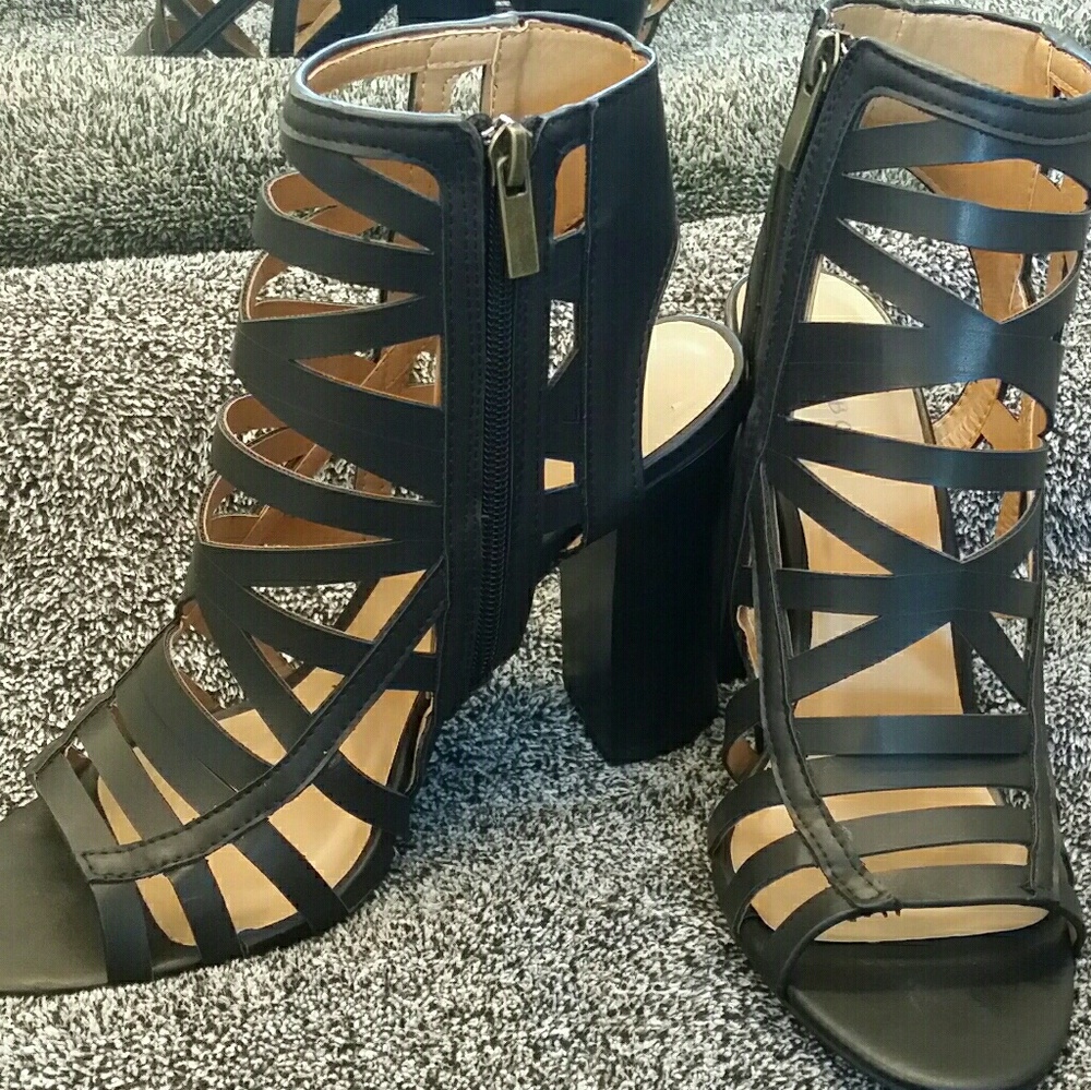 Bamboo Strappy Sandals